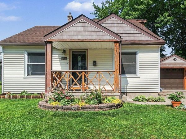 27623 Brettonwoods Street, Madison Heights, MI 48071