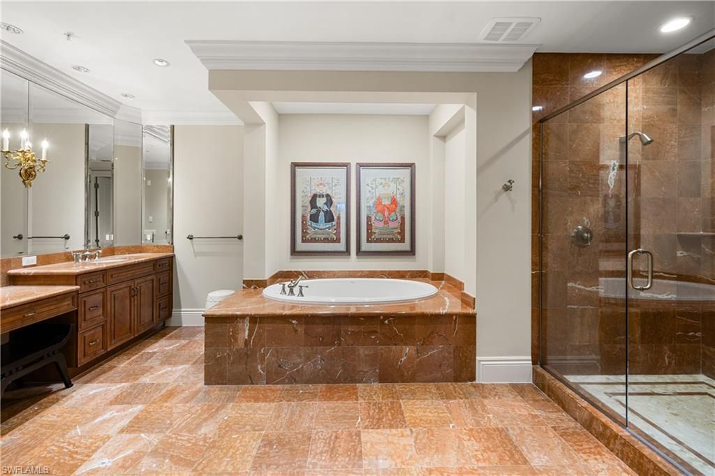 1400 Gulf Shore Blvd N, Unit 201, Naples, FL 34102 Photo