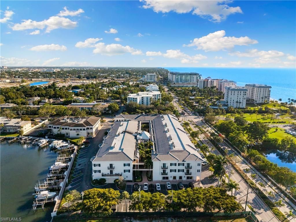1400 Gulf Shore Blvd N, Unit 201, Naples, FL 34102 Photo