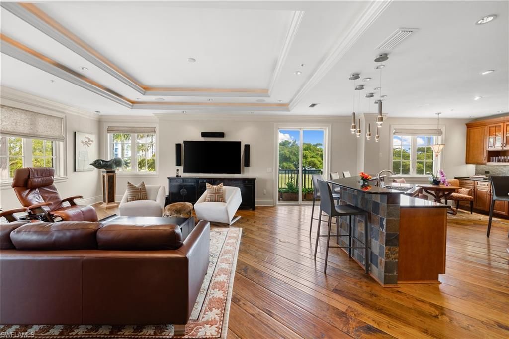 1400 Gulf Shore Blvd N, Unit 201, Naples, FL 34102 Photo