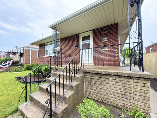 3947 Johnson Avenue , Hammond, IN 46327
