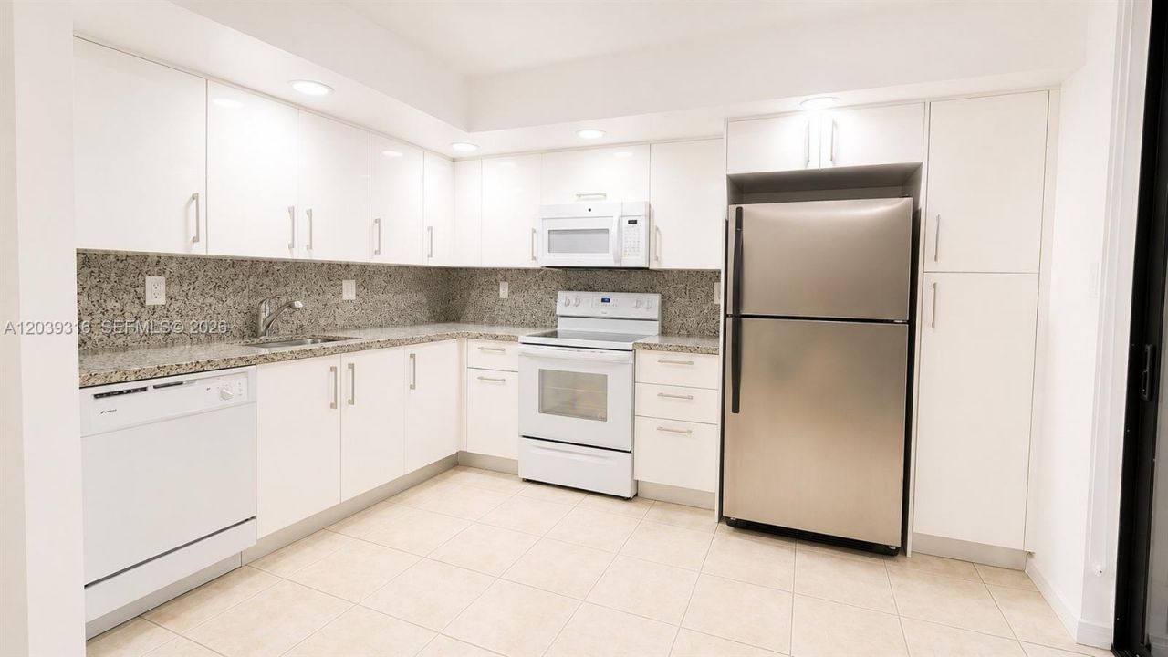 8700 SW 133rd Ave Rd, Unit 312, Miami, FL 33183 Photo