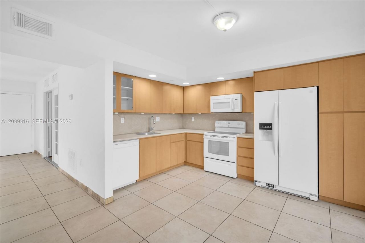 8700 SW 133rd Ave Rd , Unit 312, Miami, FL 33183 Photo