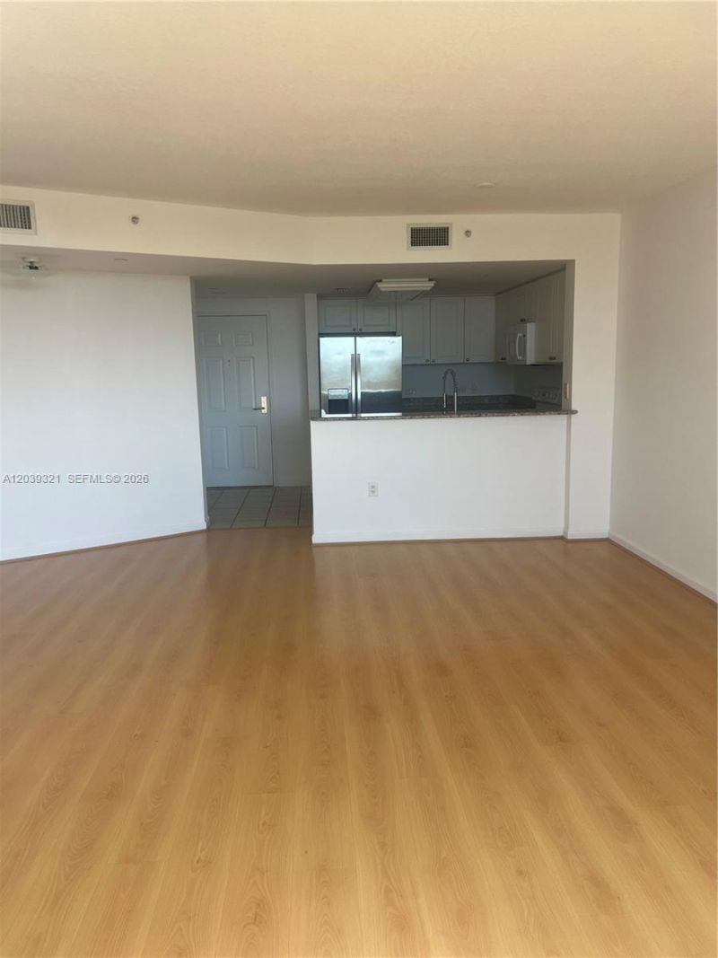 19501 W Country Club Dr, Unit 611, Aventura, FL 33180 Photo