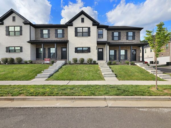 302 Lynwood Station Blvd , Mount Juliet, TN 37122