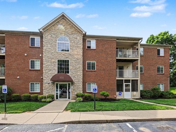 551 Napa Valley Lane, Unit 6, Crestview Hills, KY 41017