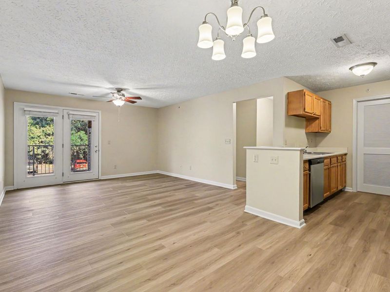 551 Napa Valley Lane, Unit 6, Crestview Hills, KY 41017 Photo 2