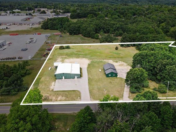 479 & 515 S Division Street, Newaygo, MI 49337