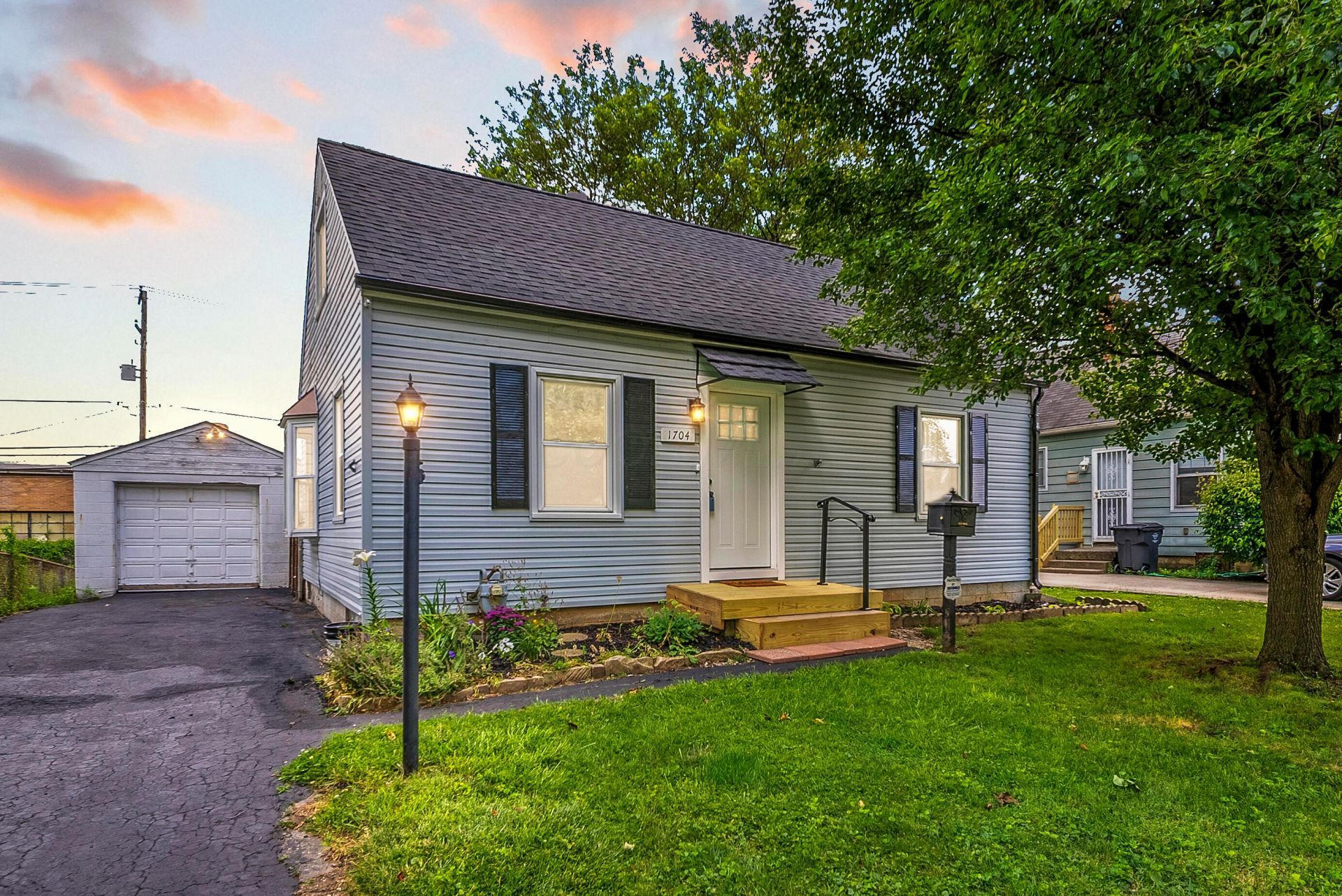 1704 Rhoda Avenue , Columbus, OH 43212 Main Photo