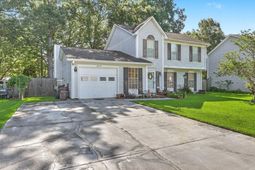 8475 Scotts Mill Drive photo 4