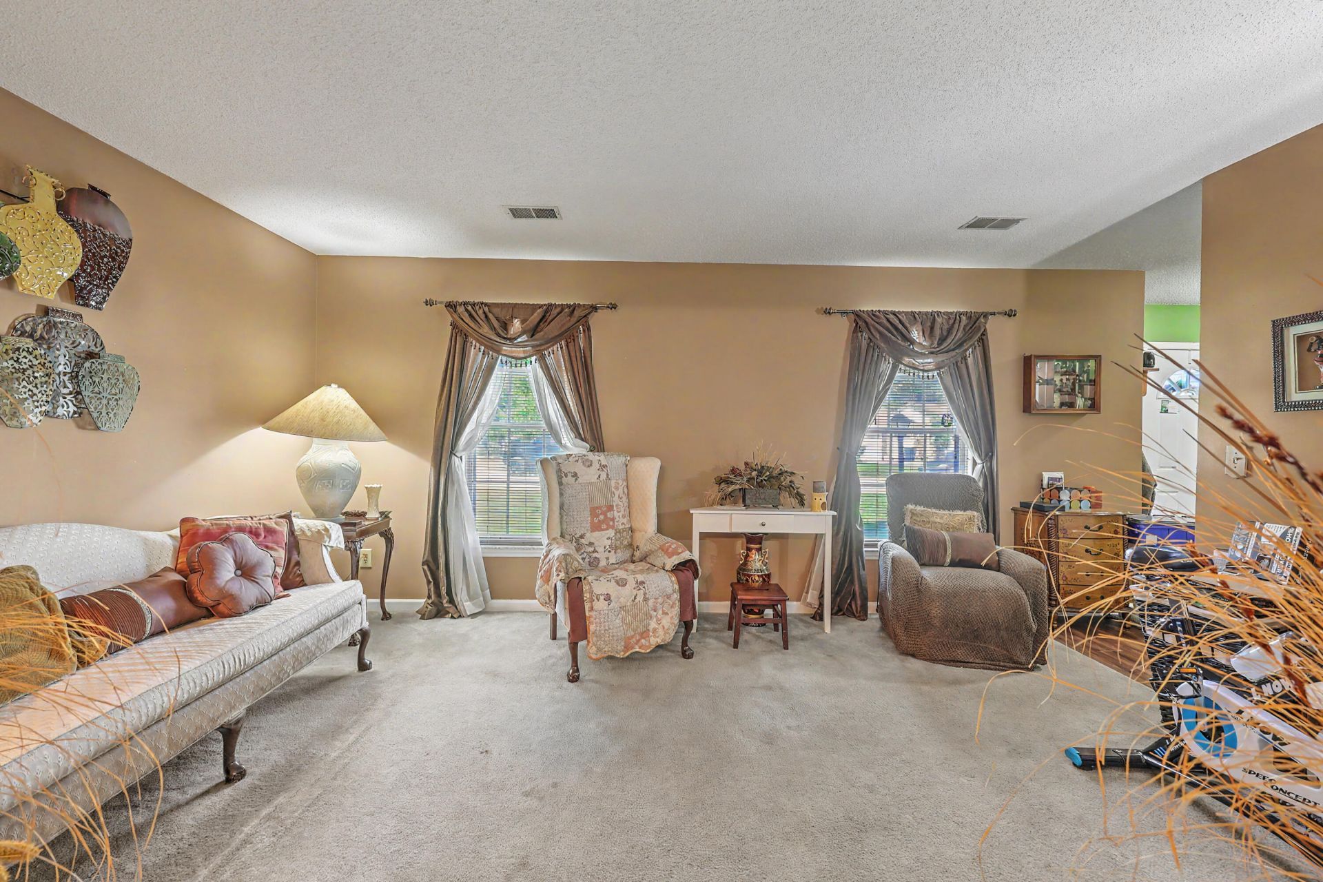8475 Scotts Mill Drive Photo 9