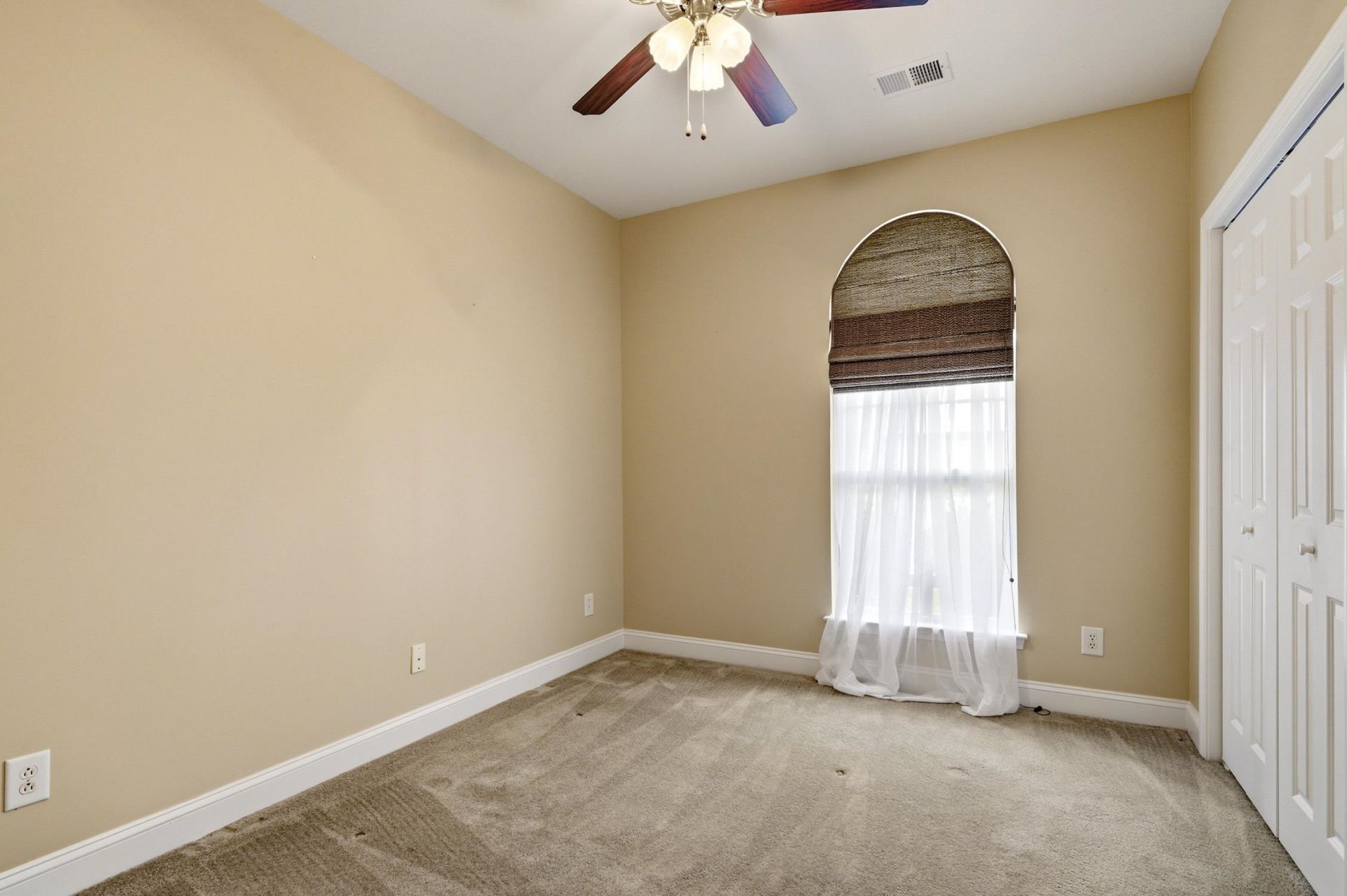 221 Portsmith Dr.  Photo 18