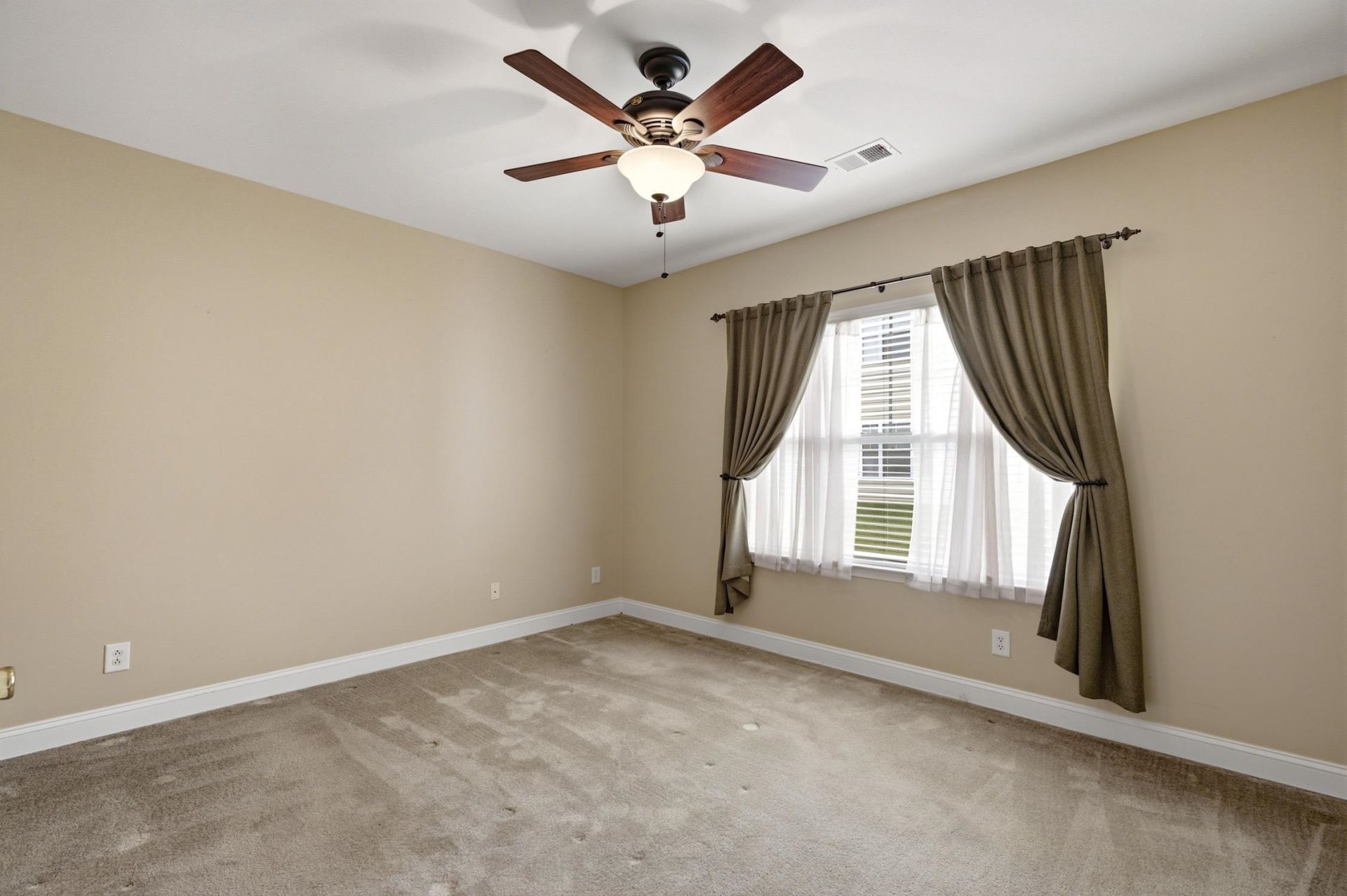 221 Portsmith Dr.  Photo 26