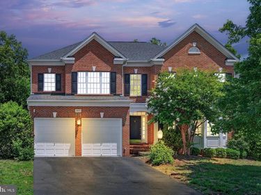 25670 S VILLAGE DRIVE, CHANTILLY, VA 20152