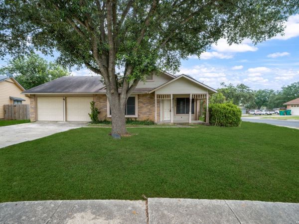 10042 Sierra Pass, Converse, TX 78109