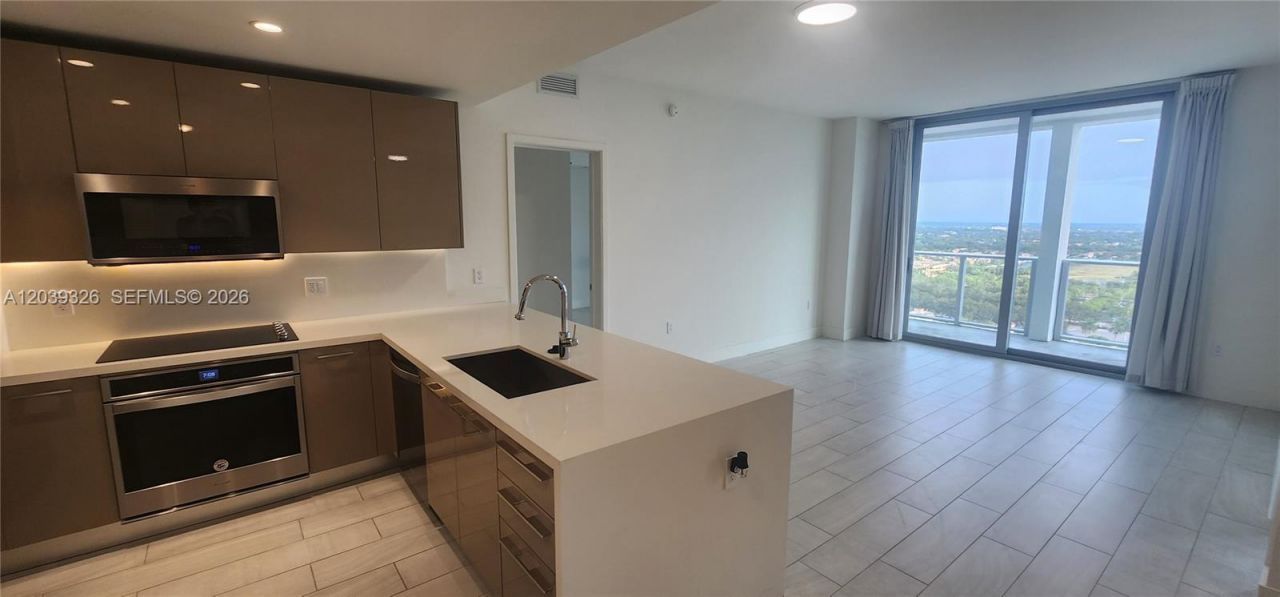 2000 Metropica Way, Unit 2106, Sunrise, FL 33323 Photo