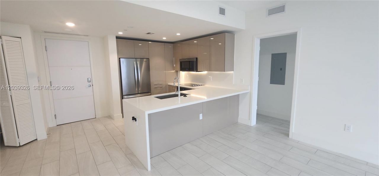 2000 Metropica Way, Unit 2106, Sunrise, FL 33323 Photo