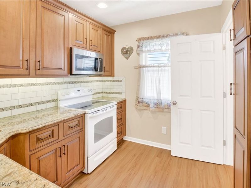 3606 Schiller Avenue , Cleveland, OH 44109 Photo 4