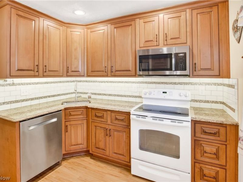 3606 Schiller Avenue , Cleveland, OH 44109 Photo 5