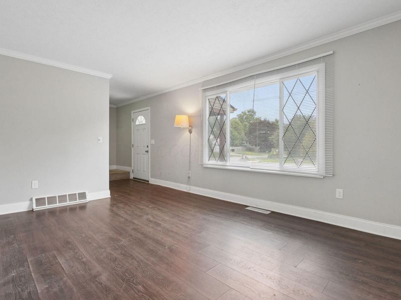 665 Maclam Drive, Columbus, OH 43204 Photo 7