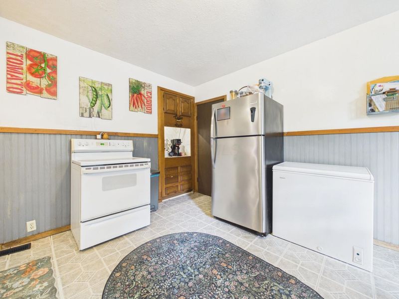 307 N 6th Street, Cambridge, OH 43725 Photo 9