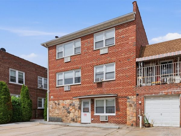 61-26 164 Street, Fresh Meadows, NY 11365