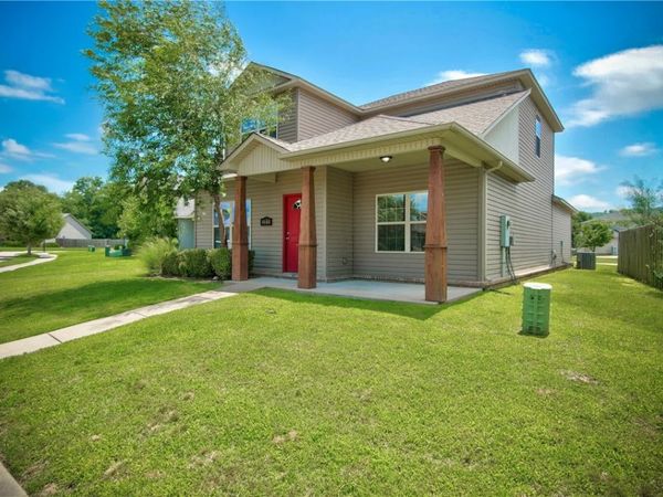 4600 W Colfax Loop , Fayetteville, AR 72704