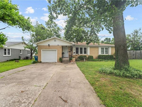 704 A Street , Bentonville, AR 72712