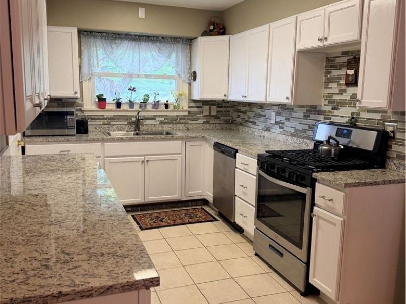 15381 Howe Road, Strongsville, OH 44136 Photo 18