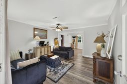 124 Helen Drive photo 4