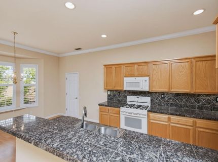4124 Tahoe Vista Dr, Rocklin, CA 95765 Photo