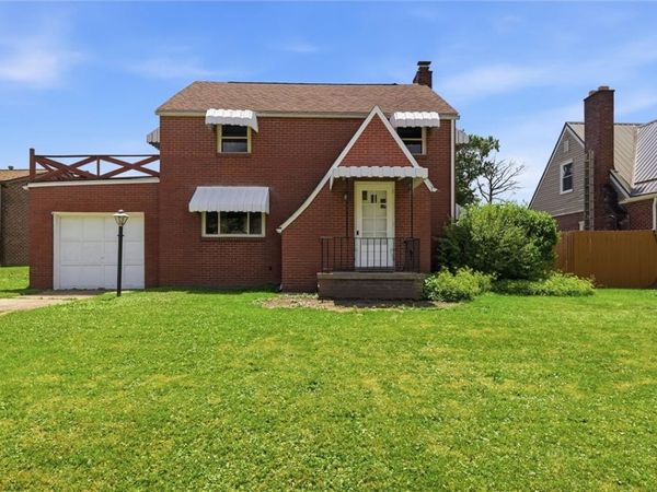966 Freeport Rd , Brackenridge, PA 15014