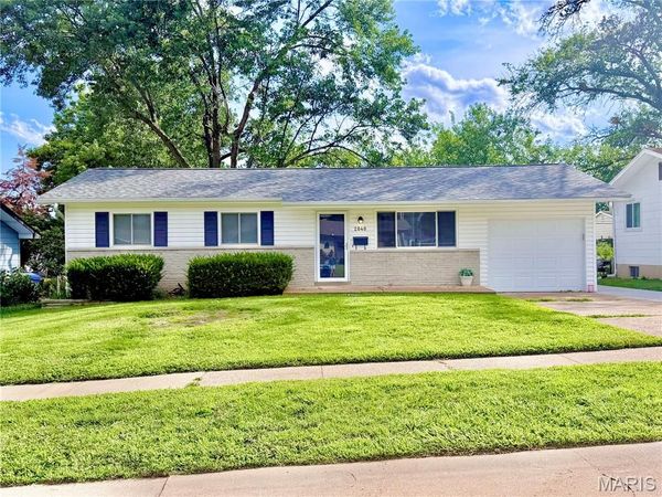 2040 David Drive, Florissant, MO 63031