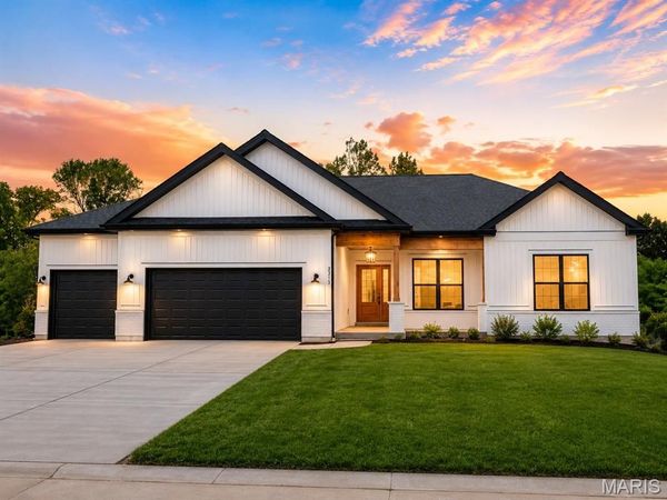 214 Fiddler's Close Road, Washington, MO 63090