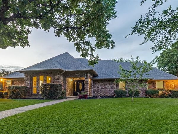 2607 Timberleaf Circle, Carrollton, TX 75006
