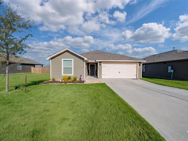 13608 Beaverhead Street, Ponder, TX 76259