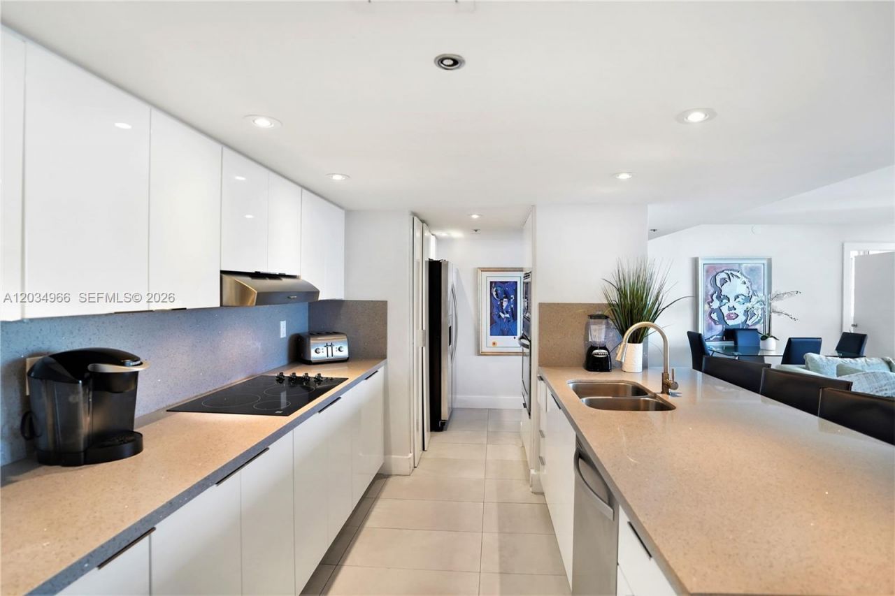 1717 N Bayshore Dr , Unit A-1740, Miami, FL 33132 Photo