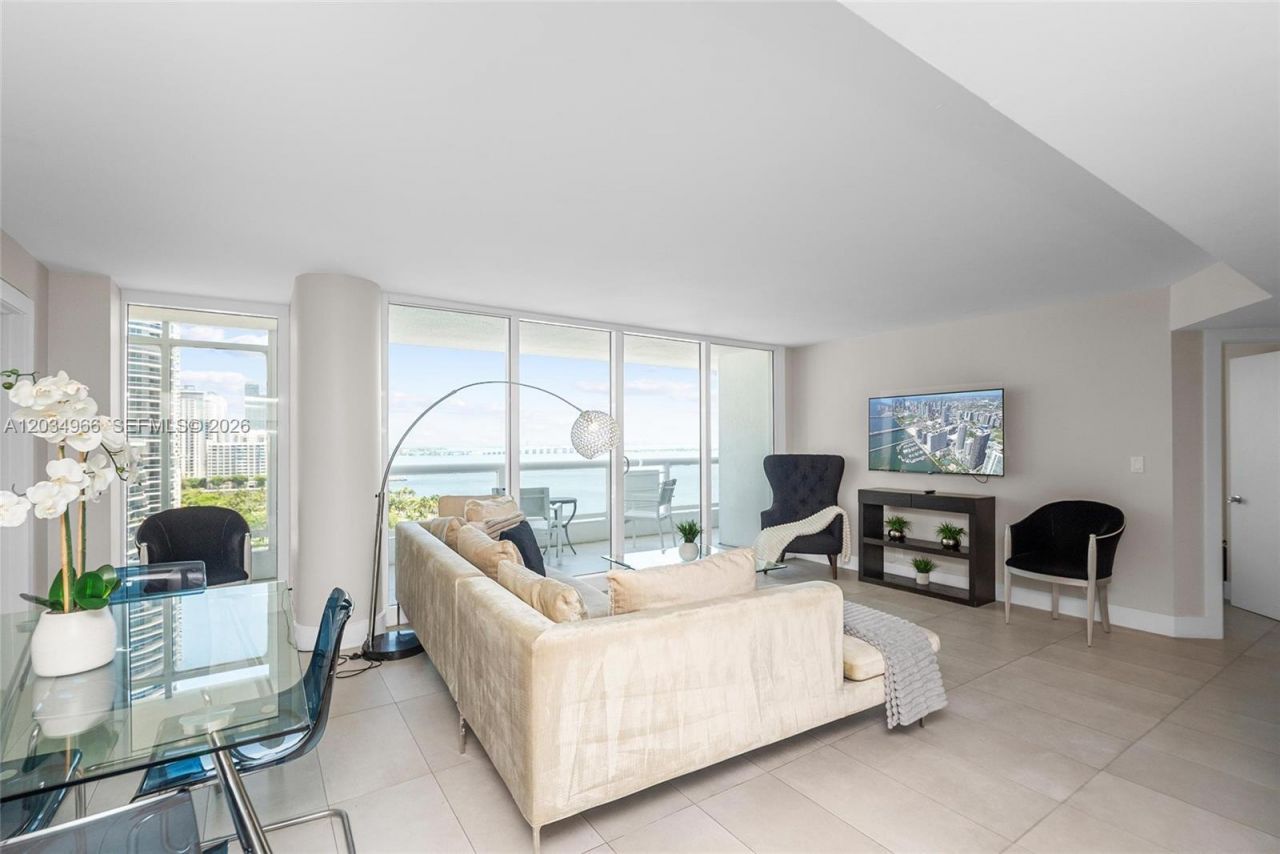 1717 N Bayshore Dr , Unit A-1740, Miami, FL 33132 Photo