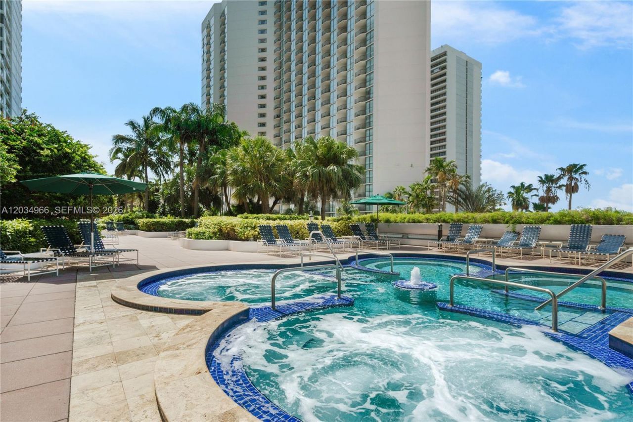 1717 N Bayshore Dr , Unit A-1740, Miami, FL 33132 Photo