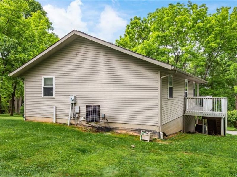 7945 Lakeview Drive, Nashport, OH 43830 Photo 28