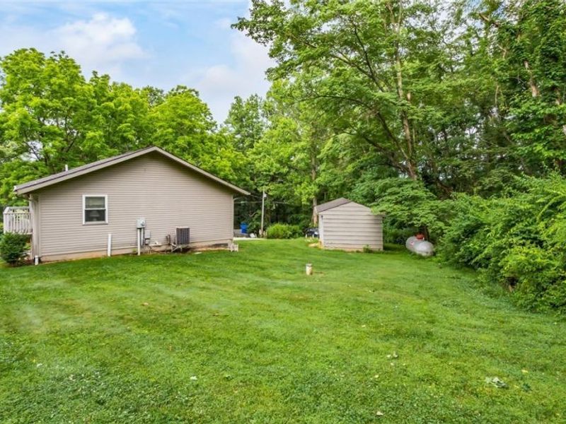 7945 Lakeview Drive, Nashport, OH 43830 Photo 29