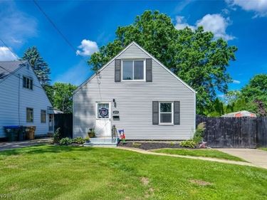 1930 18th Street, Cuyahoga Falls, OH 44223