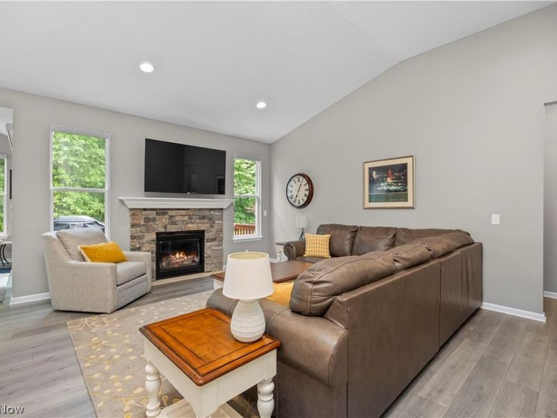 6560 Amber Way, North Ridgeville, OH 44039 Photo 14