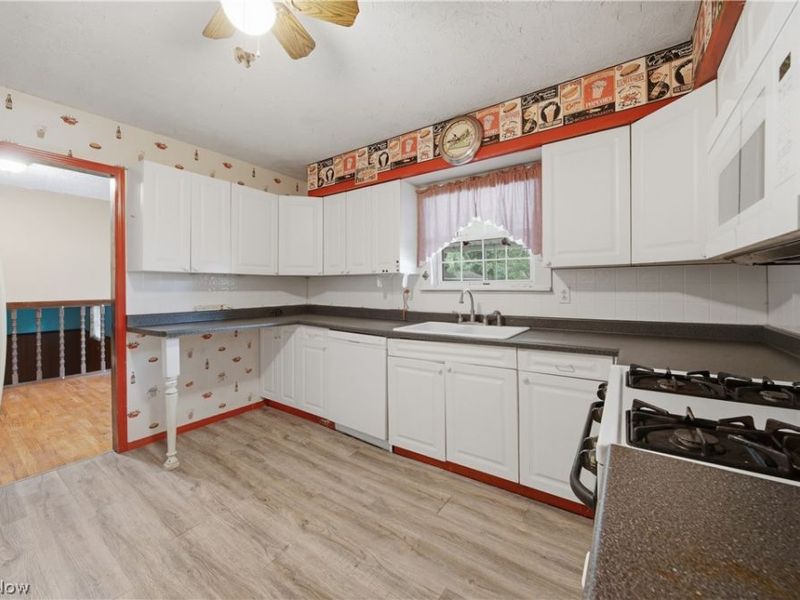 1819 Stonehenge Avenue NW, Massillon, OH 44646 Photo 12