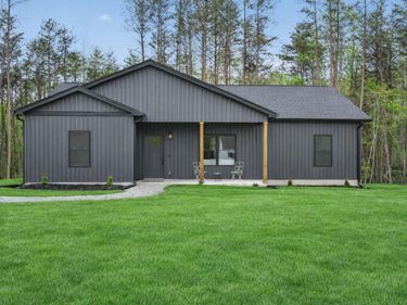 17 Greenview Drive, Rocky Mount, VA 24151