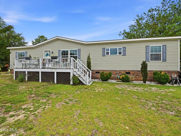 176 Zonnie Lane, Hampstead, NC 28443