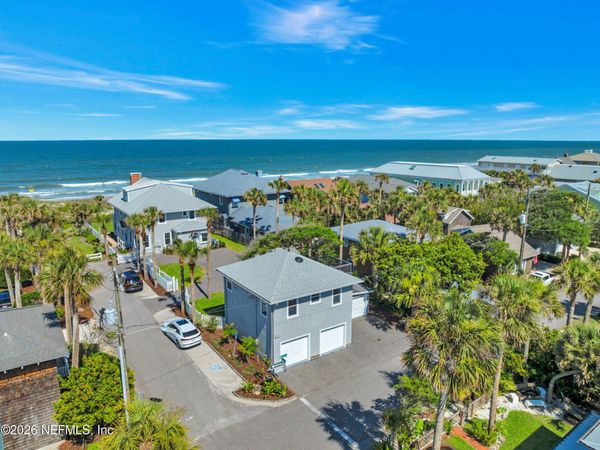 42 3RD Street, Atlantic Beach, FL 32233