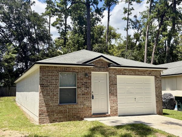 8173 WOODS Avenue, Jacksonville, FL 32216