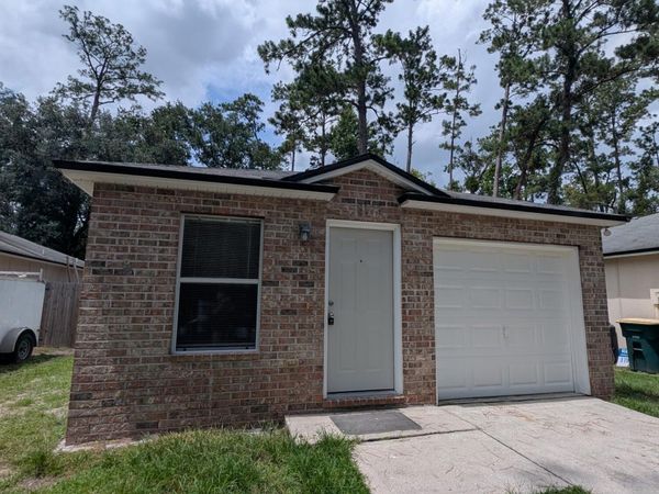 8173 WOODS Avenue, Jacksonville, FL 32216