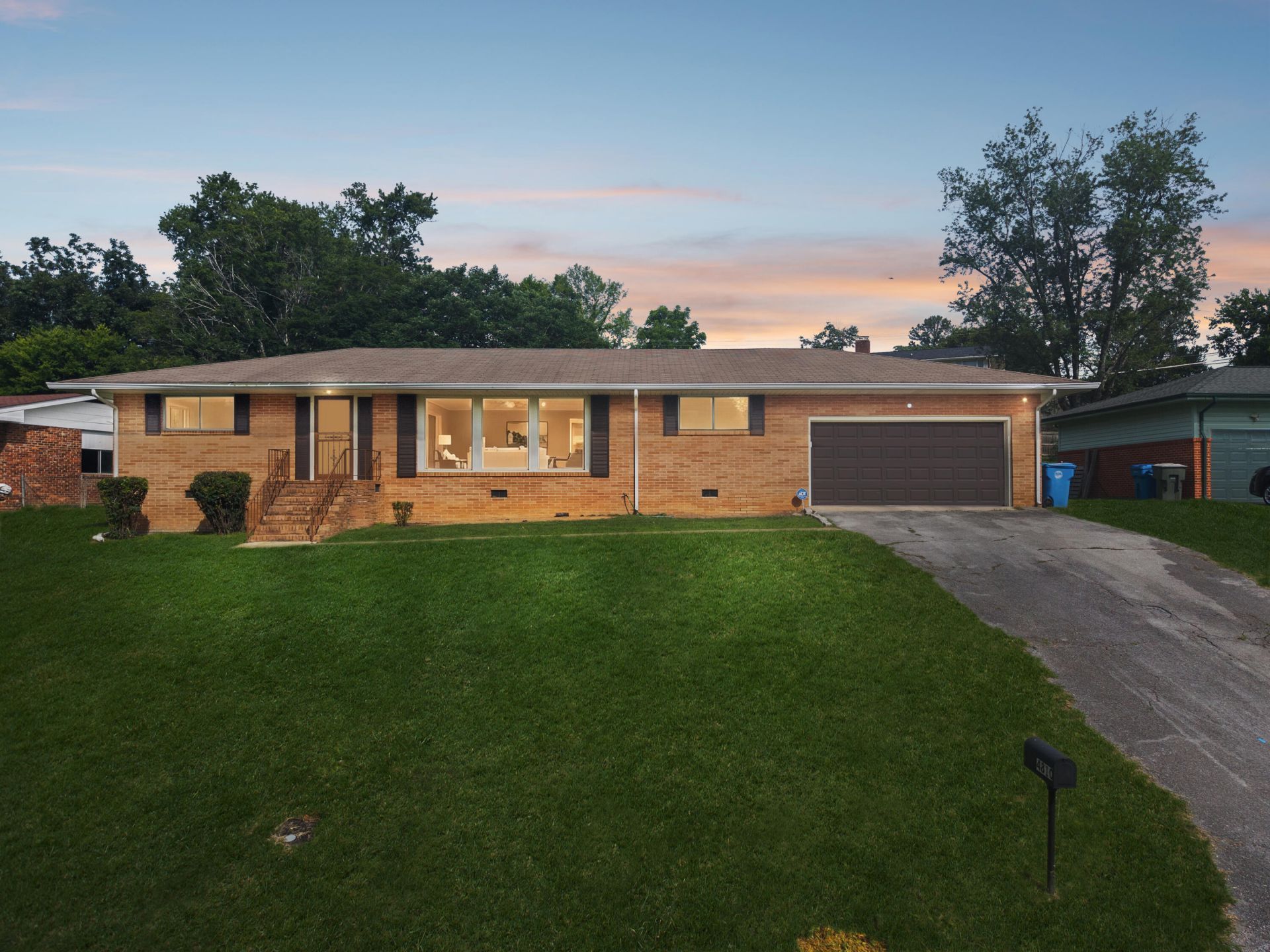 4810 Fairwood Lane, Chattanooga, TN 37416 Main Photo